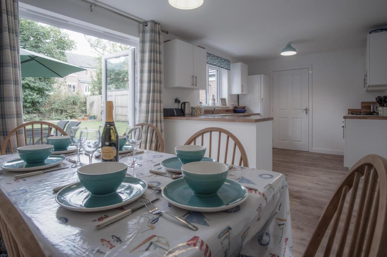 Maes Yr Odyn - 3 Bedroom Holiday Home - Narberth Exterior photo